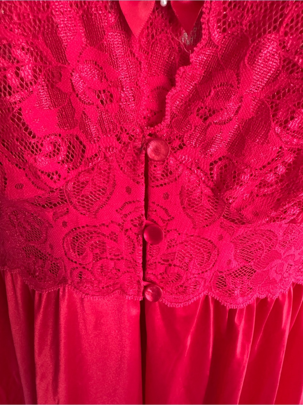 Red Vintage Nightgown & Robe set - Picture 3 of 12